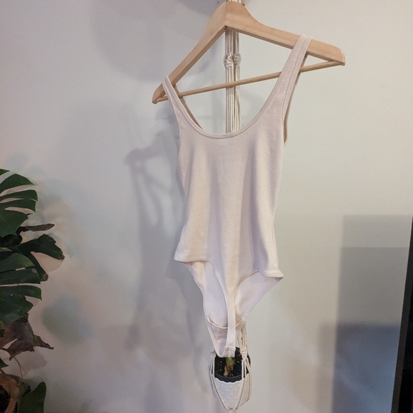 Sunday best pink body suit - Picture 3 of 4